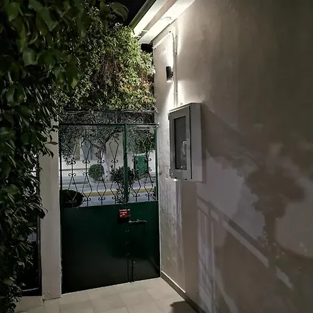 Daire Leonidas Ii Traditional House In Sparta