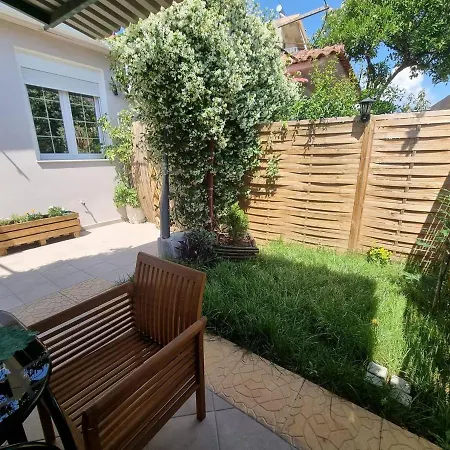 Leonidas Ii Traditional House In Daire Sparta