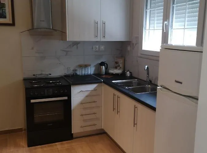 Leonidas Ii Traditional House In Apartamento *